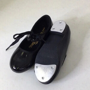 Dance Class Girls Tap Shoes size 8.5